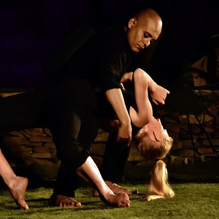 The red Circle | 2017